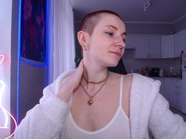 HopeFoxter's BongaCams show and profile