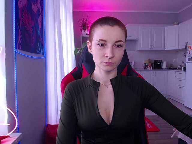 HopeFoxter's BongaCams show and profile