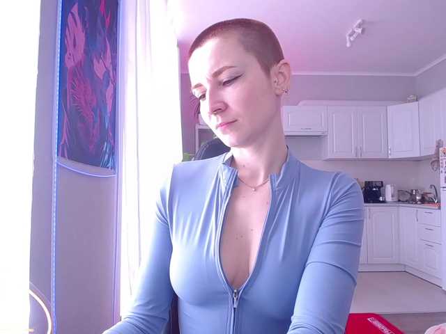 HopeFoxter's BongaCams show and profile