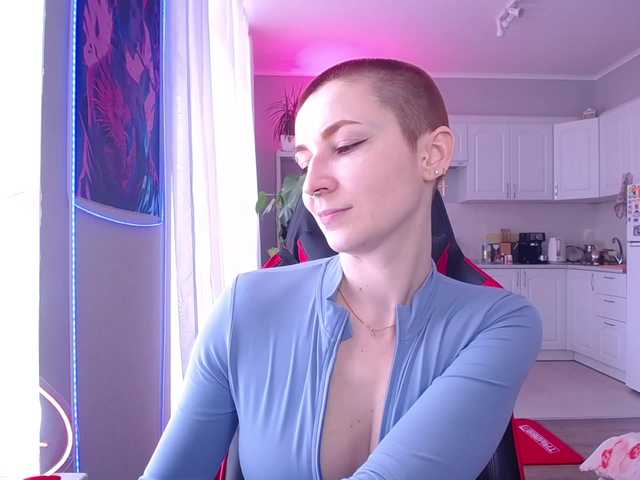 HopeFoxter's BongaCams show and profile