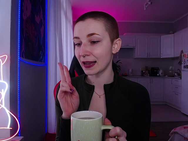 HopeFoxter's BongaCams show and profile