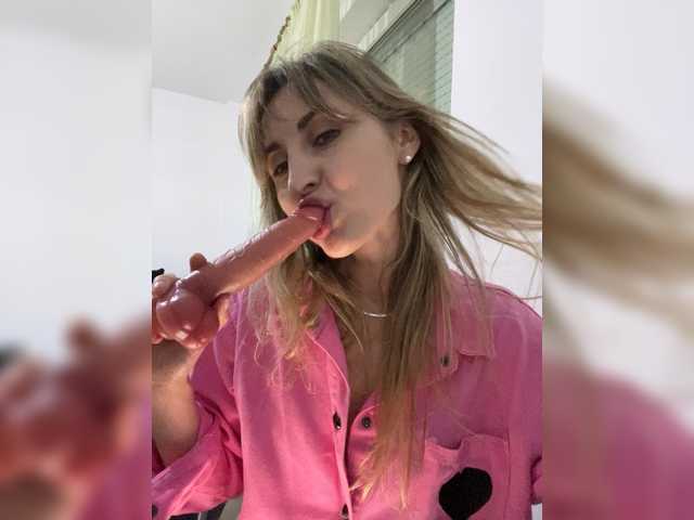 LunaSecret1's BongaCams show and profile