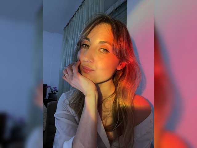 LunaSecret1's BongaCams show and profile