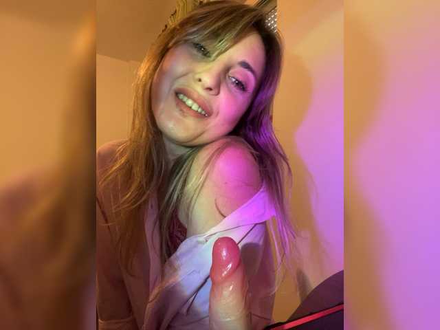 LunaSecret1's BongaCams show and profile