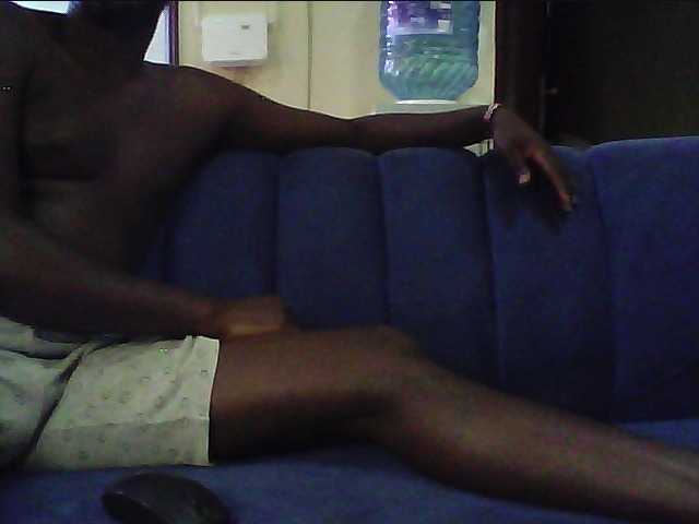 Hollykings's BongaCams show and profile