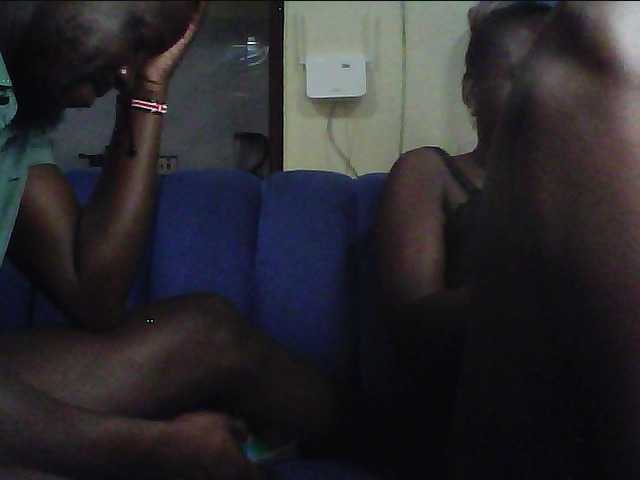 Hollykings's BongaCams show and profile