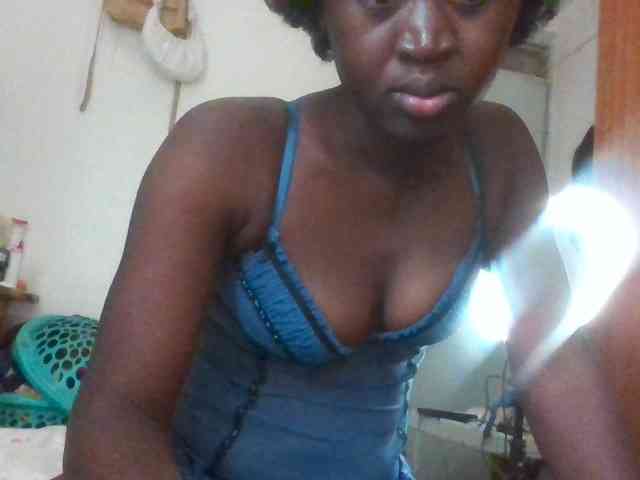 Bigbooty3 Live Webcam on BongaCams