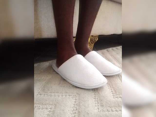 Juanitamami's BongaCams show and profile