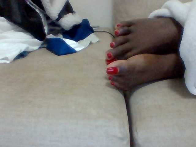 Juanitamami's BongaCams show and profile