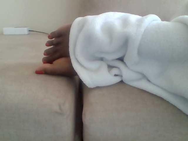 Juanitamami's BongaCams show and profile