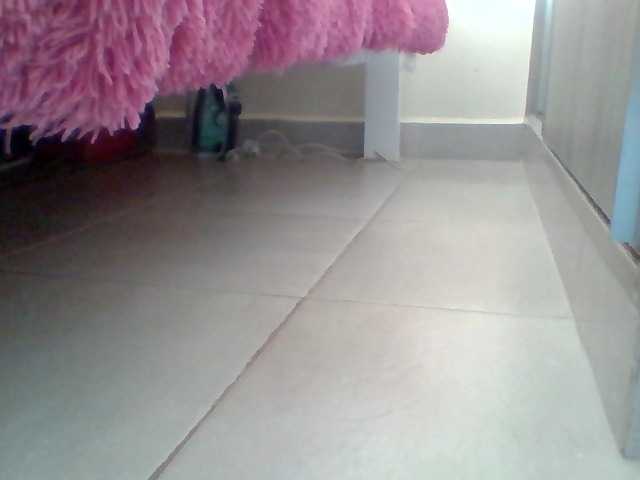 Juanitamami's BongaCams show and profile