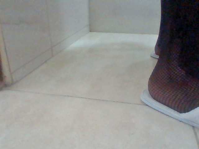 Juanitamami's BongaCams show and profile