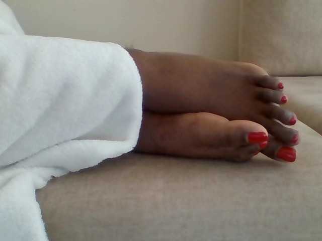 Juanitamami's BongaCams show and profile