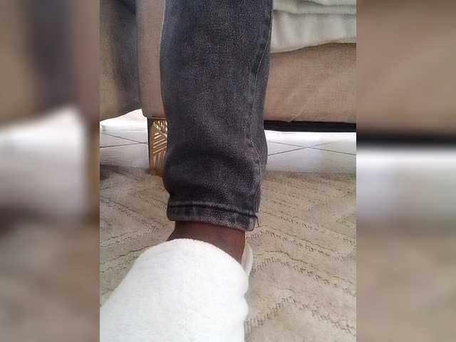 Juanitamami's BongaCams show and profile