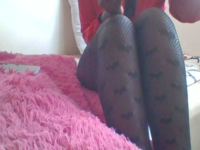 Juanitamami's BongaCams show and profile