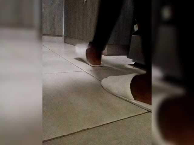 Juanitamami's BongaCams show and profile