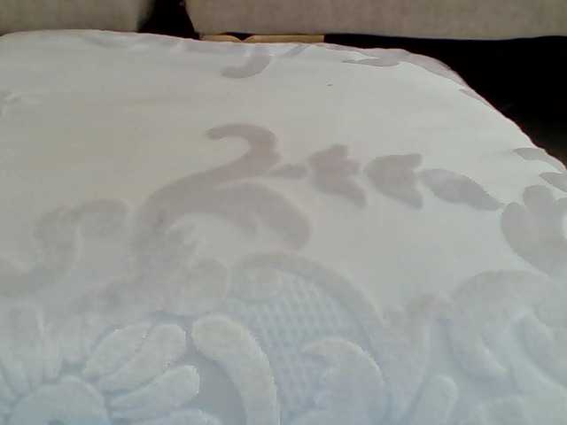 Juanitamami's BongaCams show and profile