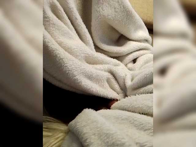 Juanitamami's BongaCams show and profile