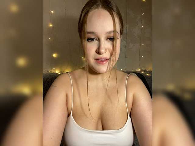 OhBaby-Elly's BongaCams show and profile