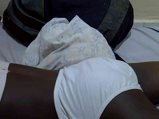 Prettiegal Live Webcam on BongaCams