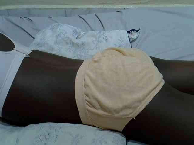 Prettiegal Live Webcam on BongaCams