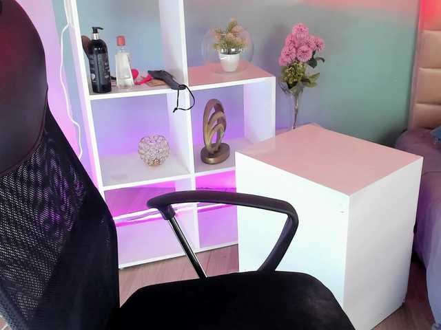 April-swet1's BongaCams show and profile