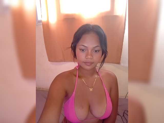 Annah261's BongaCams show and profile