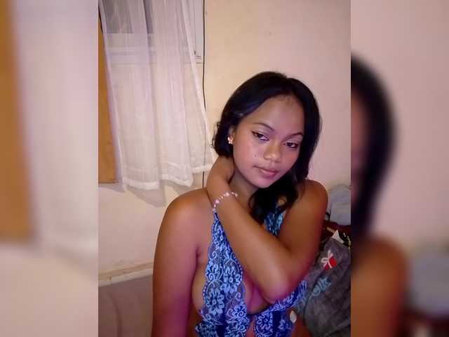 Annah261's BongaCams show and profile