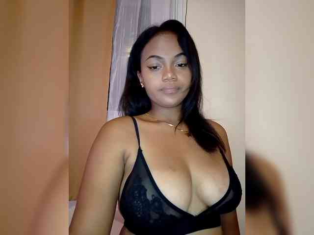 Annah261 Live Webcam on BongaCams