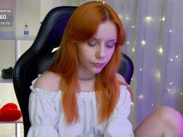 Rachel-lips's BongaCams show and profile