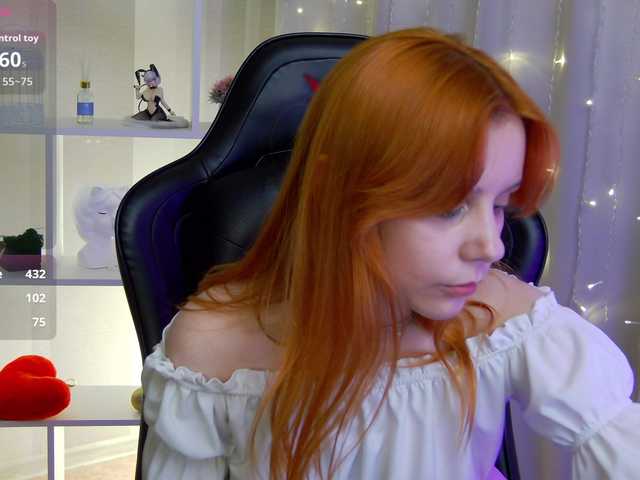 Rachel-lips's BongaCams show and profile