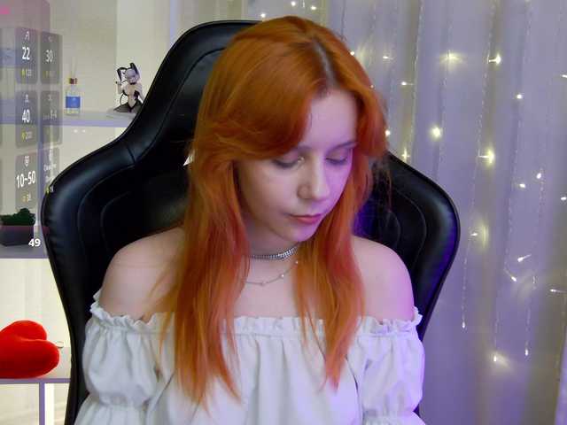 Rachel-lips's BongaCams show and profile