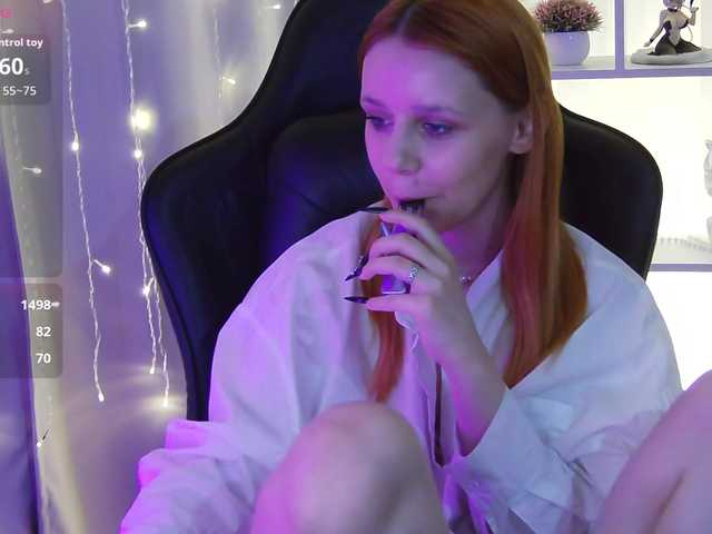 Rachel-lips's BongaCams show and profile