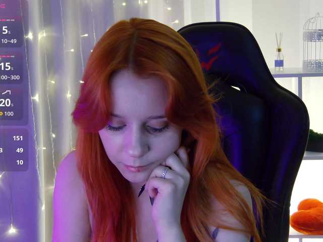 Rachel-lips live cam profile