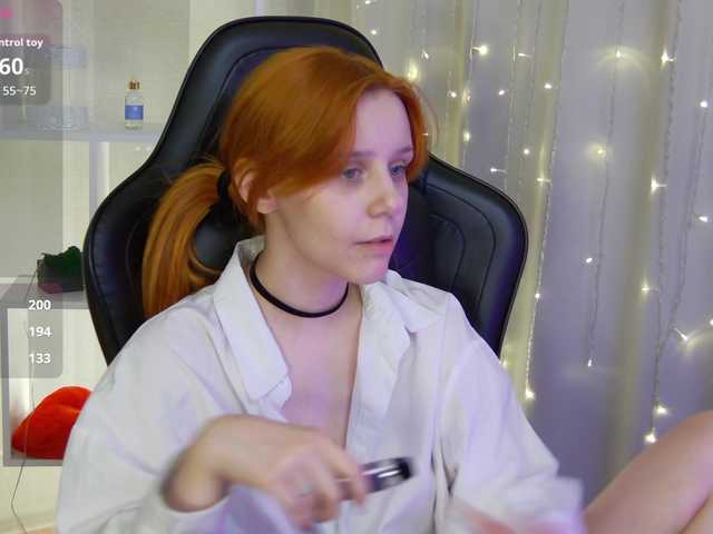 Rachel-lips's BongaCams show and profile