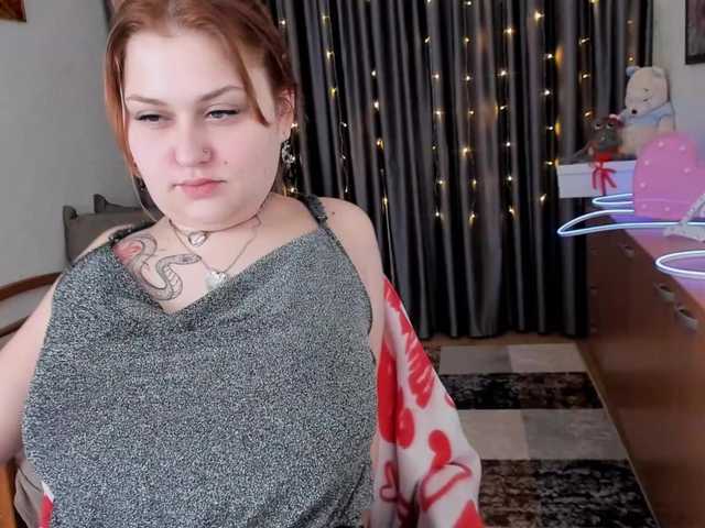 WhisperOfSiren's BongaCams show and profile