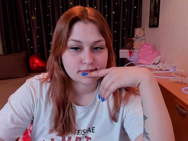 WhisperOfSiren's BongaCams show and profile