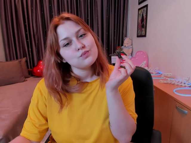 WhisperOfSiren live cam profile