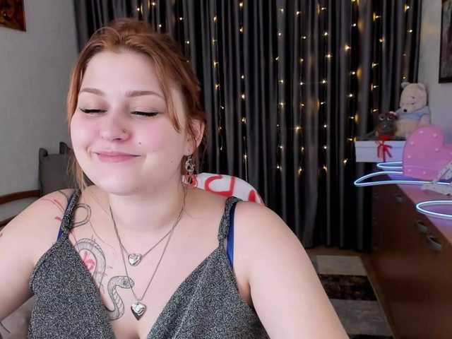 WhisperOfSiren's BongaCams show and profile