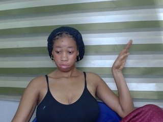 Juicynpink's Live Webcam