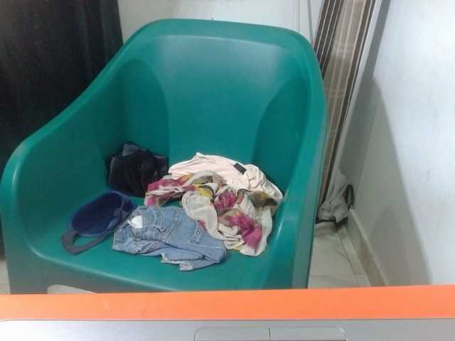 Juicynplum's BongaCams show and profile