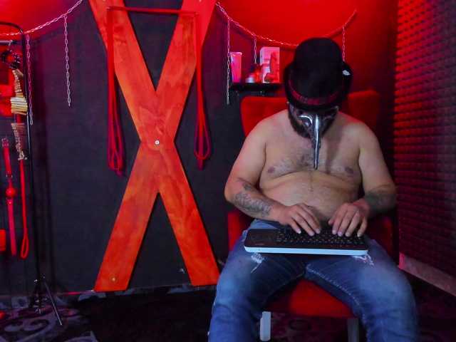 le modèle dark-couple est en webcam porno dans un show sur le site bongacams, il possède les tags suivants: Latino/Hispanic,Brunette,Trimmed