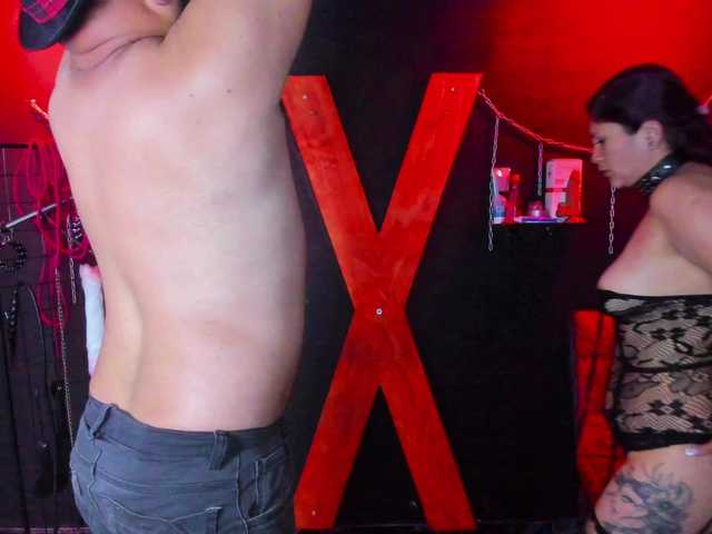 dark-couple's BongaCams show and profile