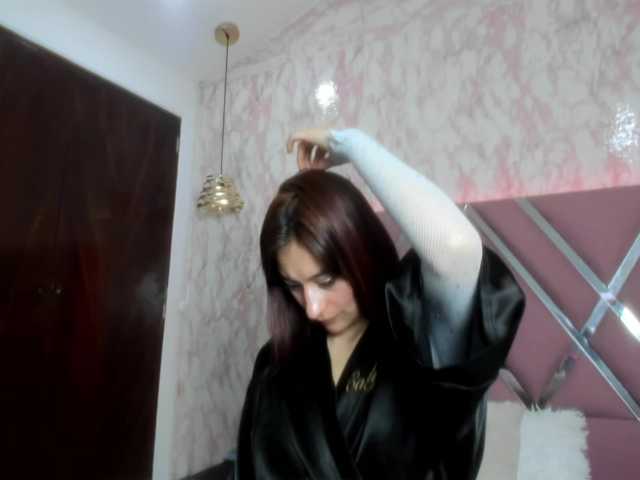 Candy-Hott's BongaCams show and profile