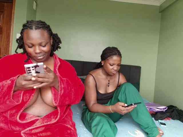 The-Naughty-duo webcam