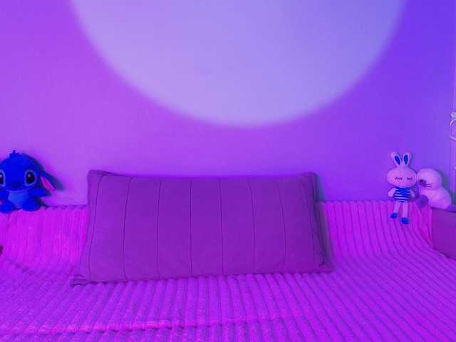 leemiaus's BongaCams show and profile