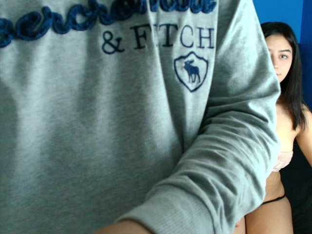 SweettSinn's BongaCams show and profile