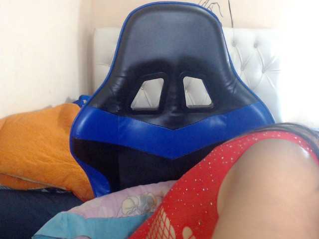 Leyla9's BongaCams show and profile