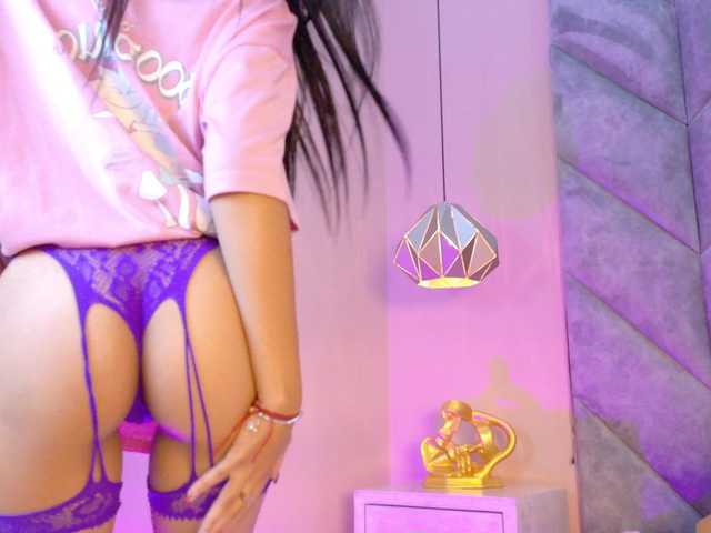 SERENA-JONES's BongaCams show and profile