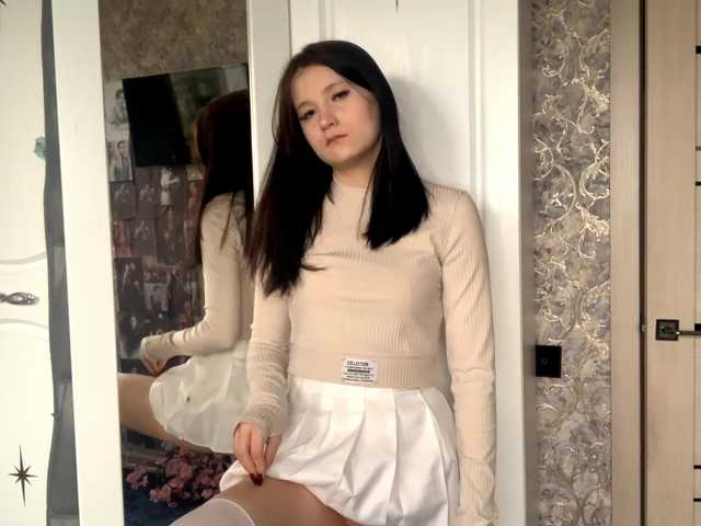 KimberleeChenevert's BongaCams show and profile